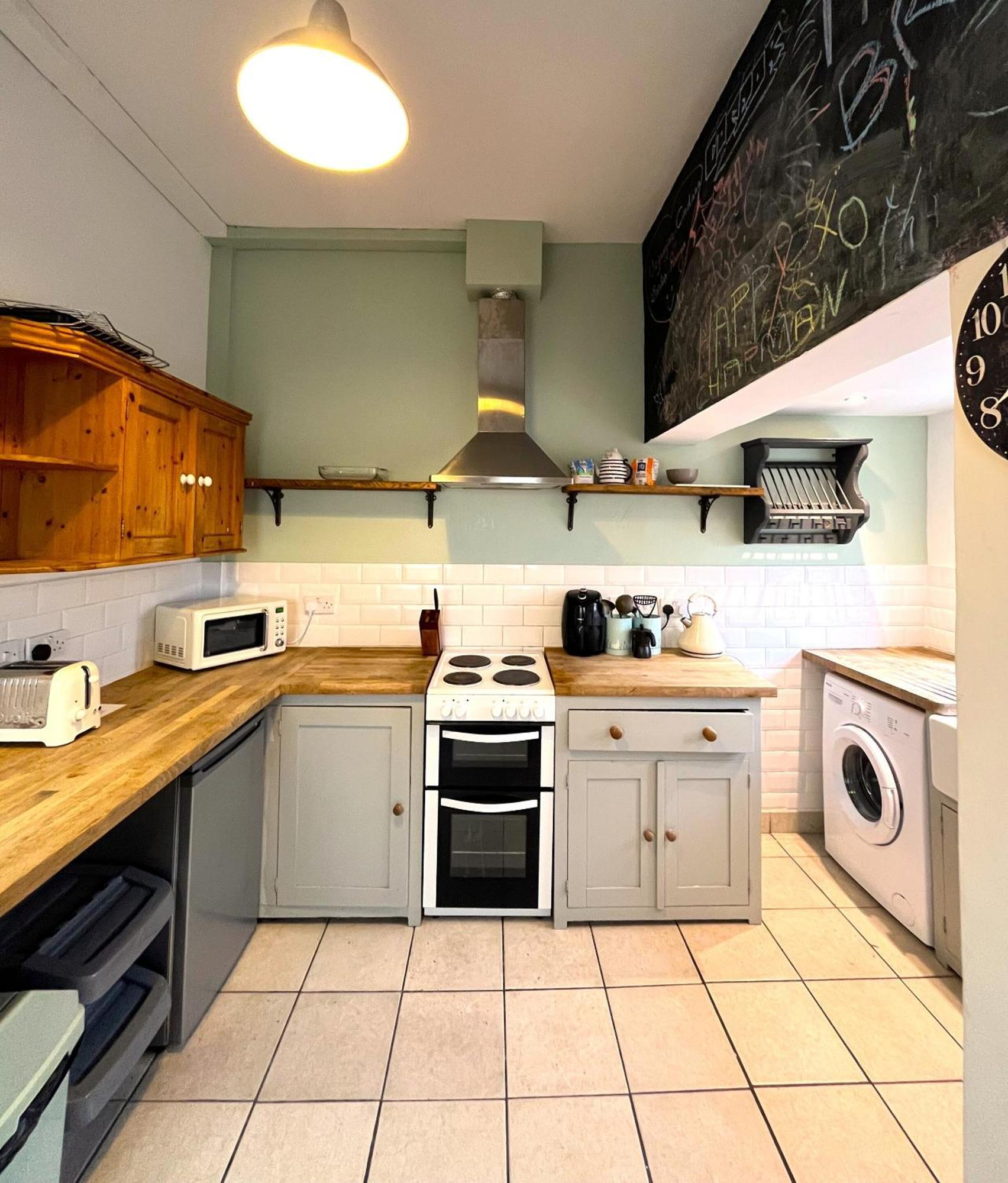 Charming Cottage Retreat With Garden - Sleeps 12 Bristol Zewnętrze zdjęcie